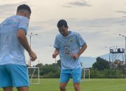 Persib Bandung Siap Lawan Persis Solo, Thom Haye Kembali, Barros Janjikan Kemenangan untuk Bobotoh