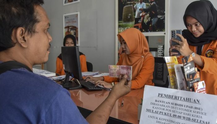 Cara Cek Nama Penerima BLT Rp 900 Ribu Kemensos Hari Ini