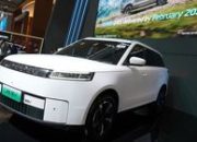 SPK J5 EV Tembus 6.000 Unit, Harga Rp249 Juta Dipertahankan
