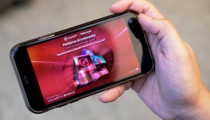 Dari Hobi ke Sukses: Desain Irfan Makin Cuan dengan ChatGPT Go Telkomsel