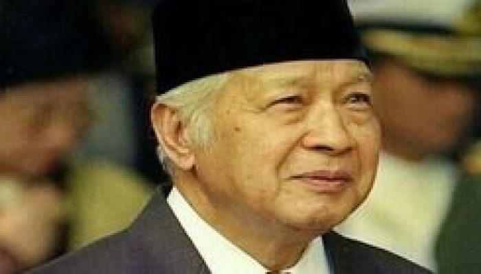 Presiden Prabowo Diduga Langgar UU 20/2009: Jalannya ke Meja Hijau Terbuka