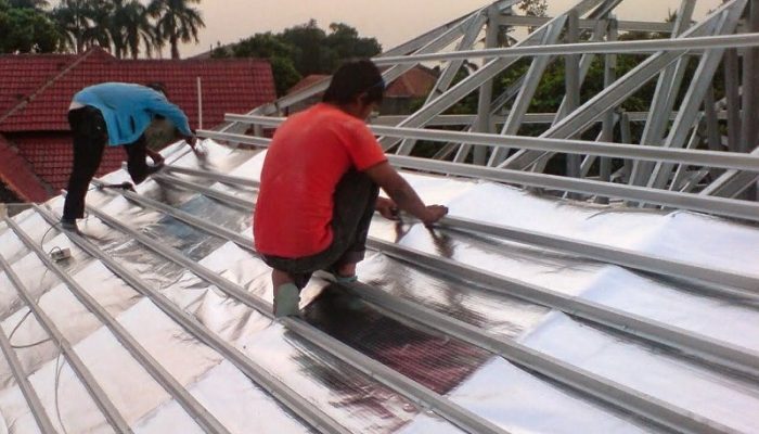 Cara Pasang Peredam Panas Atap Rumah yang Efektif