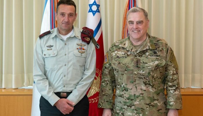 IDF Chief Meets US General for Strategic Briefing in Israel