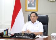 Mirwan MS: Umrah di Kala Bencana, Dipecat Partai, Mendagri Turun Tangan.