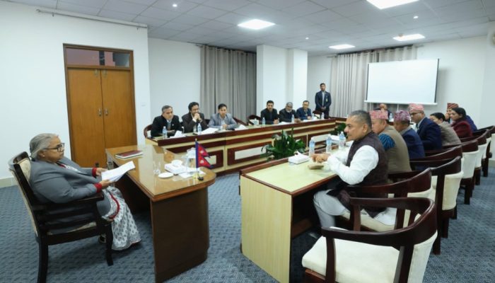 Prasain Calls for Republic Referendum