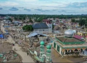 Pengungsi Bencana Aceh: 586 Ribu Jiwa Bertahan