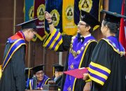 Wisuda SCU Semarang: 73% Lulus Tepat Waktu, Siap Terlahir Kembali