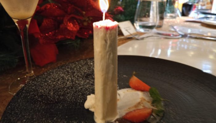 Lilin Harapan: Rekomendasi Dessert Natal Spesial