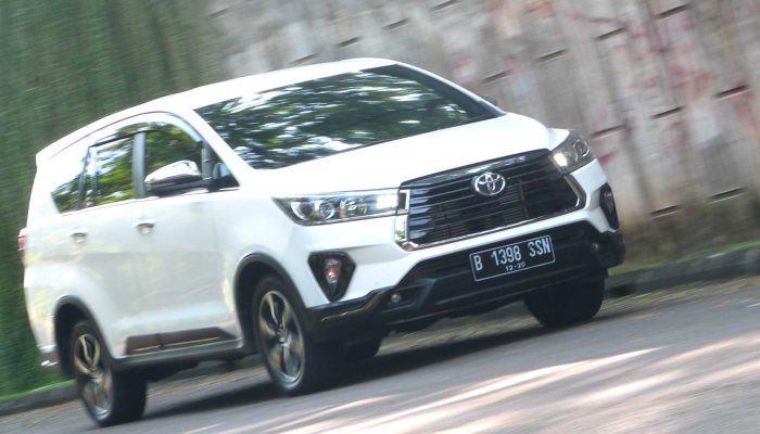Innova Venturer 2020 Bekas: Harga Meroket, Stok Menipis!