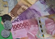 Rupiah Menguat Tipis ke Rp 16.750/Dolar