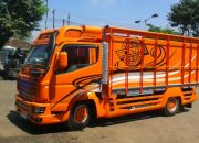Truk Mogok di Tanjakan Sampai-Cileles, Arus Lebak Terganggu