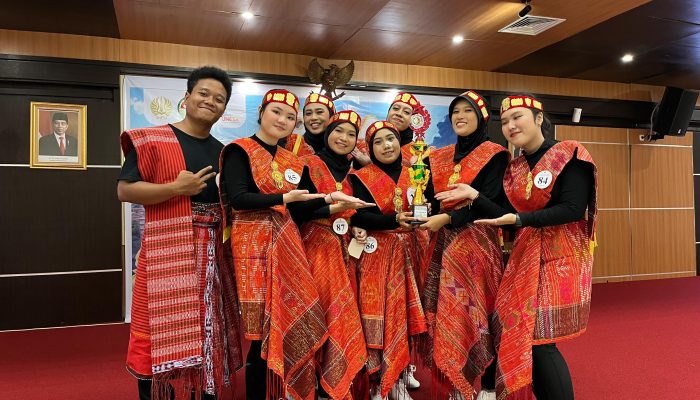 Ayu Rayana: Asa Sederhana Raih Sarjana di Unesa