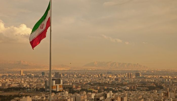 Iran Bergejolak: Ekonomi Lesu Picu Gelombang Protes
