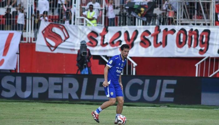 Ancaman Pembunuhan: Thom Haye Ungkap Keluarga Diteror Pasca Persib Bungkam Persija