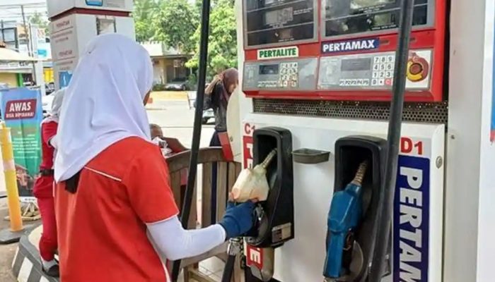 Campur Pertalite-Pertamax? Ini Bahaya Tersembunyi Pemilik Motor