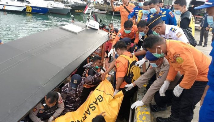 Korban Kapal Tenggelam Labuan Bajo: Diduga Pelatih Valencia B