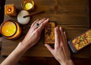 Ramalan Tarot 12 Januari 2026: Pesan Penting untuk Zodiak Anda