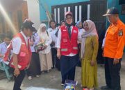 Bantuan Wabup Pasangkayu untuk Warga Dusun Hikmah Pasca Puting Beliung