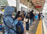 Banjir Terjang Tangsel: Penumpang KRL Pondok Ranji Enggan Beralih ke Transportasi Online