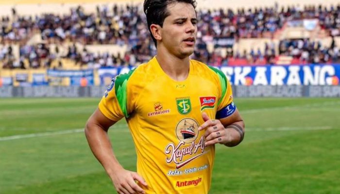 Bonek Minta Libur Petugas MBG: Biarkan Tavares dan Trio MBG “Masak” di Persebaya