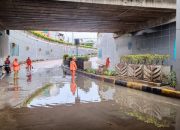 Banjir Lumpuhkan Underpass Senen, Lalin Dialihkan