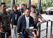 Bupati Pati Terjaring OTT: Sudewo Tiba di Gedung KPK