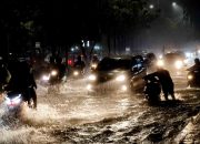 5 RT Jakarta Terendam Banjir 60 cm Akibat Hujan Deras