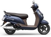 Review lengkap Suzuki Access 125! Skutik retro yang stylish dan fungsional