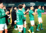 Legenda Liga Indonesia: Cetak Gol, Gagalkan Pelupessy, Bawa Lommel SK Juara!