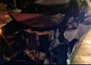 Maut Karawang: Kontainer Timpa Minibus, Tiga Nyawa Melayang