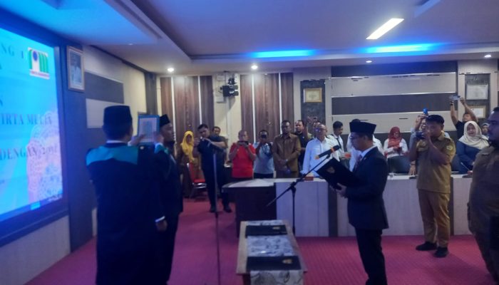 Bupati Karimun Lantik Ferry Kurniawan sebagai Direktur Perumda Tirta Mulia, Tekankan Perbaikan Layanan Air Bersih