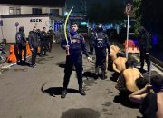 Remaja Nekat Serang Polisi, Senjata Tajam Disita