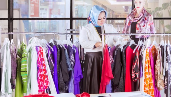 Mengapa Scoopy Fashion 2026 Merah Glossy Laris Manis? Ini Rahasianya!