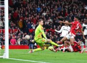 Carrick Pimpin MU ke Papan Atas vs Fulham
