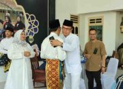 WARGA PADATI OPEN HOUSE DI RUMAH KETUA DPRD KOTA BATAM