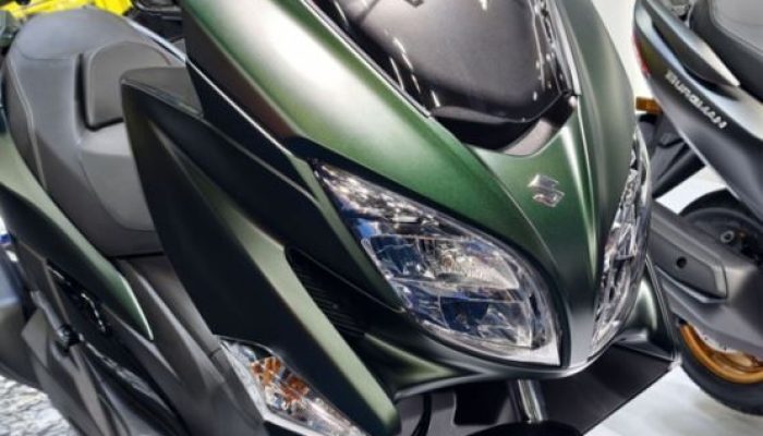 Suzuki Hadirkan Skutik 400cc Elegan & Efisien Terbaru