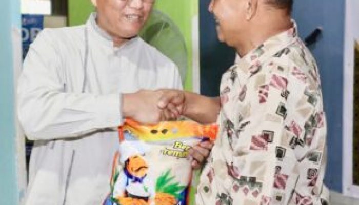 Bantuan Beras Ramadan Disalurkan di Sekupang, Pemko Batam Pastikan Tepat Sasaran