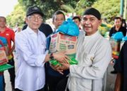 Salurkan 3.800 Paket Bahan Pokok, Amsakar: Kepedulian Sosial Bantu Tekan Inflasi Jelang Lebaran