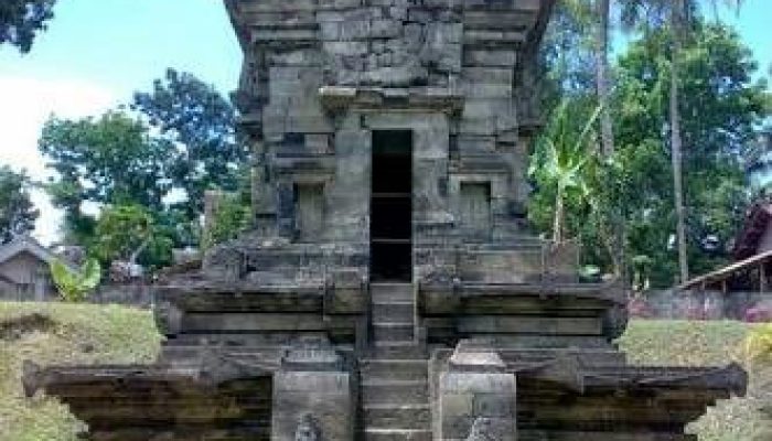 Candi Sawentar: Saksi Kuno, Warisan Negarakertagama