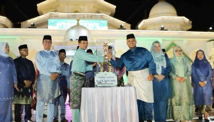 Wakil Ketua I DPRD Batam Hadiri Penutupan MTQH XXXIV, Sagulung Raih Juara Umum