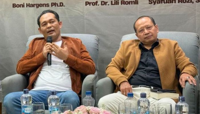 Pandangan Saiful Mujani Dari Dua Sudut, Boni Soroti Persyaratan Revolusi