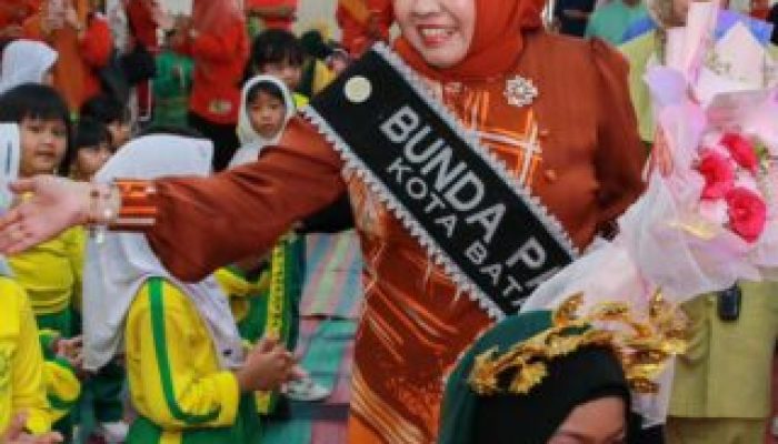 Saat Dongeng dan Lagu Menyatukan Tawa, Kunjungan Erlita Amsakar Disambut Ceria Anak PAUD