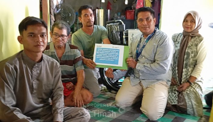 PT Timah Serahkan Kursi Roda untuk Warga Kundur Utara, Bantu Penderita Stroke Tingkatkan Mobilitas