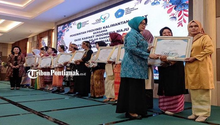 Sambut Hari Kartini, Ketua TP-PKK Puncak Dapat Penghargaan Puspa Bangsa 2026