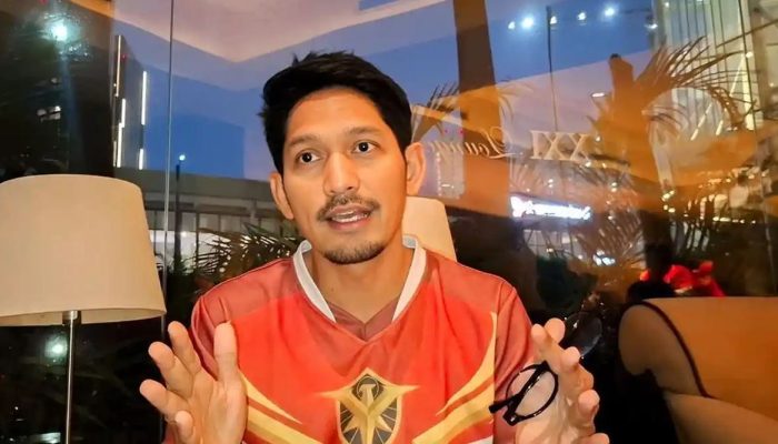 Momen unik Ibnu Jamil saat nonton langsung Piala Dunia 2026, syok ketemu penonton dandan unik pakai jersey timnas Indonesia