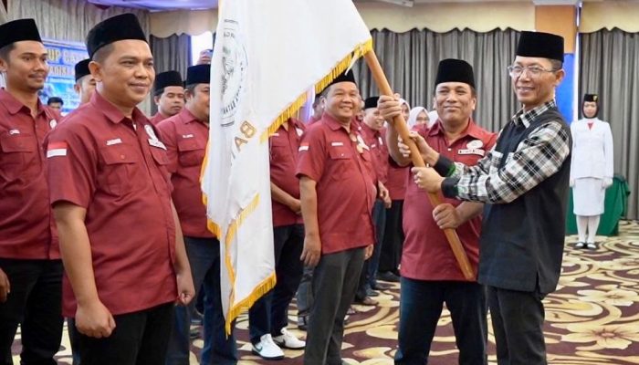 Pengukuhan Pengurus KBKK Batam, Amsakar Ajak Warga Kampar Perkuat Persatuan dan Bangun Batam