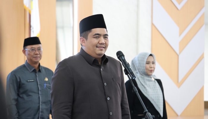 Bupati Bintan Lantik PNS & Pejabat Fungsional