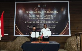 Kejari Natuna dan KPU Tandatangani PKS