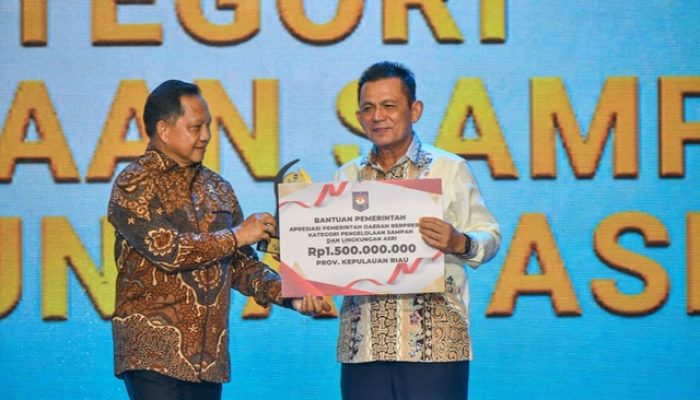 Prestasi Gemilang! Kepri Raih Peringkat II Pengelolaan Sampah Regional Sumatera & Sabet Apresiasi Rp1,5 Miliar