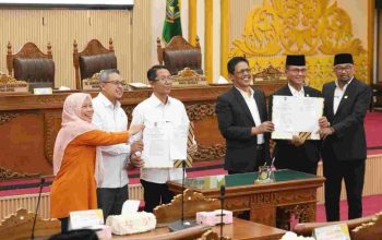 DPRD Batam Sahkan Ranperda Pengelolaan Sampah, Dorong Sistem Modern dan Berkelanjutan
